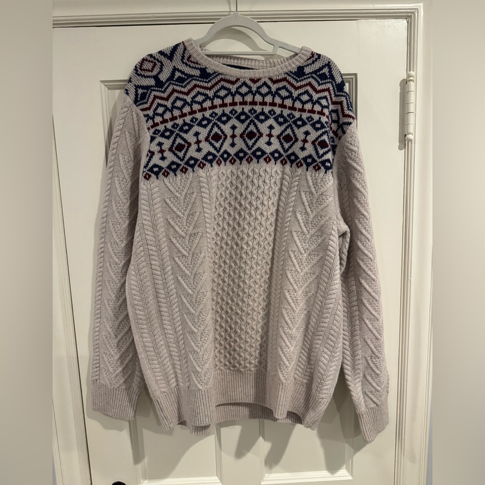 Brooks Brothers Cream and Blue Patterned Merino Wool Crewneck Sweater
